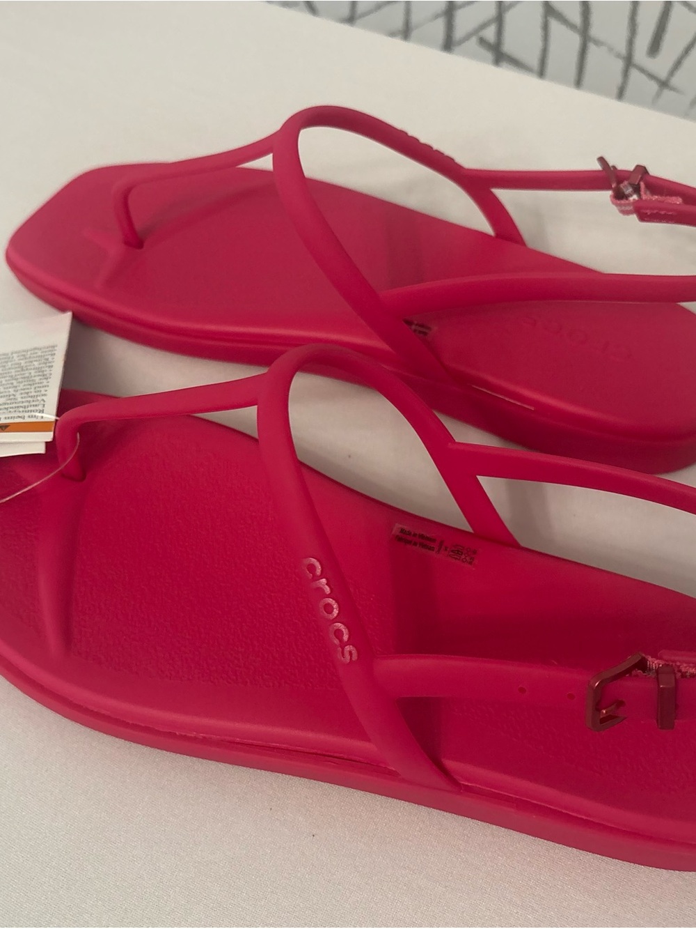 CROCS Women's Hot Pink Slingback Sandals - Picture 6 of 8